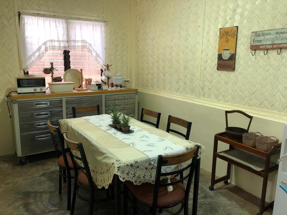 Hiraya Homestay Корон Экстерьер фото